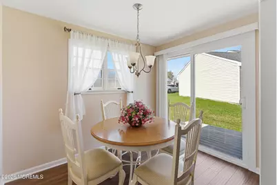 45 Jaffreyton Close, Freehold, NJ 07728 - Photo 8