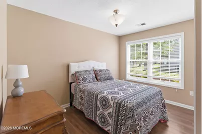 45 Jaffreyton Close, Freehold, NJ 07728 - Photo 12