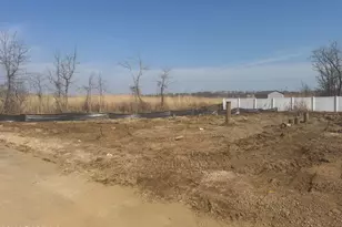 21 7th St, Belford, NJ 07718 - Photo 1