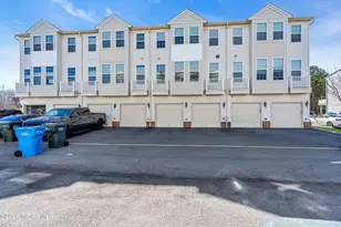 14 Kyle Dr, Tinton Falls, NJ 07712 - Photo 32