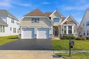 46 Mulberry Dr, Manahawkin, NJ 08050 - Photo 2