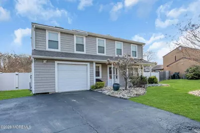 11 Barre Drive, Howell Township, NJ 07731 - Photo 2