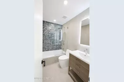 20 Roslyn Drive, Oakhurst, NJ 07755 - Photo 12