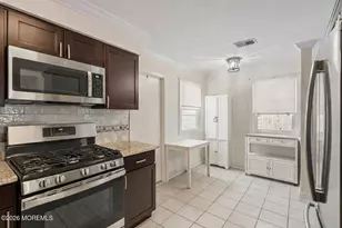 3 Millay Ct, Freehold, NJ 07728 - Photo 4