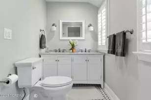 19 Laurelwood Dr, Little Silver, NJ 07739 - Photo 44