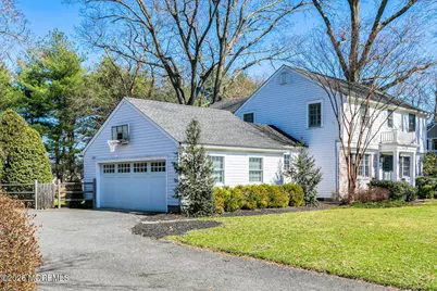 19 Laurelwood Drive, Little Silver, NJ 07739 - Photo 2