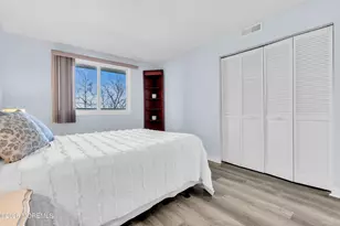 422 Ocean Blvd N, Long Branch, NJ 07740 - Photo 32