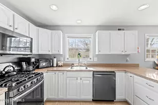 1409 Cable Ave, Beachwood, NJ 08722 - Photo 12