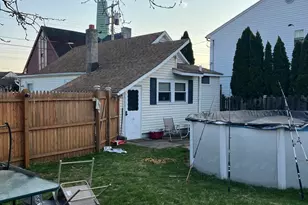 427 Sullivan Pl, Union Beach, NJ 07735 - Photo 2