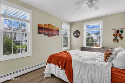 37 Central Avenue, Hazlet Township, NJ 07730 - Photo 12