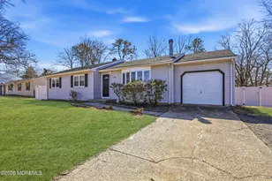 1212 Broadway Blvd, Toms River Township, NJ 08757 - Photo 2