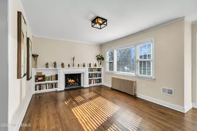 24 Saint Nicholas Place, Red Bank, NJ 07701 - Photo 8