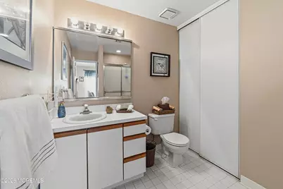 1213 Lindera Plz #213B, Monroe Township, NJ 08831 - Photo 18