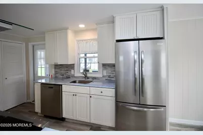 439 Charles Place, Freehold, NJ 07728 - Photo 20