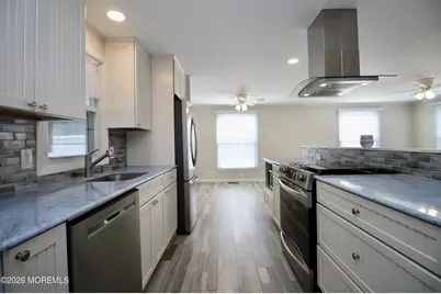 439 Charles Place, Freehold, NJ 07728 - Photo 18