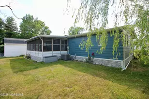 439 Charles Pl, Freehold, NJ 07728 - Photo 34