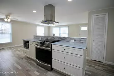 439 Charles Place, Freehold, NJ 07728 - Photo 18