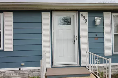 439 Charles Place, Freehold, NJ 07728 - Photo 6
