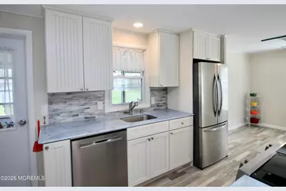 439 Charles Place, Freehold, NJ 07728 - Photo 22