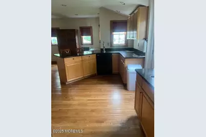 8 Roseld Court, Deal, NJ 07723 - Photo 2