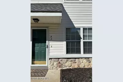 83 Des Moines Court, Tinton Falls, NJ 07712 - Photo 2