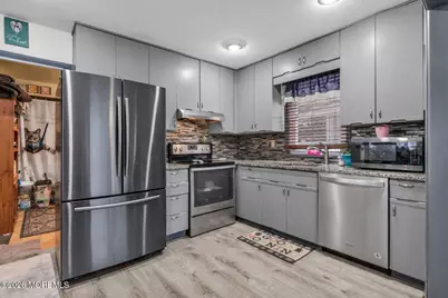 538 Morris Boulevard, Toms River Township, NJ 08753 - Photo 6