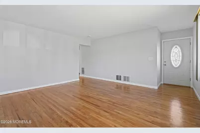 2075 Barnett Street, Rahway, NJ 07065 - Photo 6