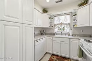 2187 Agincourt Rd, Toms River Township, NJ 08755 - Photo 10