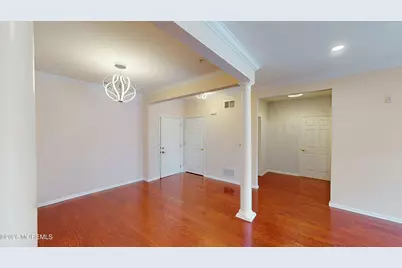 112 Regency Court #112, Morganville, NJ 07751 - Photo 8