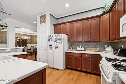 5 Belmont Court, Freehold, NJ 07728 - Photo 10