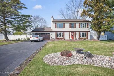 19 Plymouth Lane, Manalapan Township, NJ 07726 - Photo 4