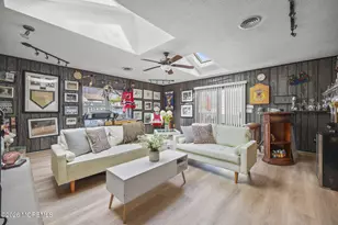 19 Plymouth Ln, Manalapan Township, NJ 07726 - Photo 18