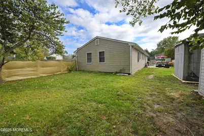 60 N Main Street N, Farmingdale, NJ 07727 - Photo 14