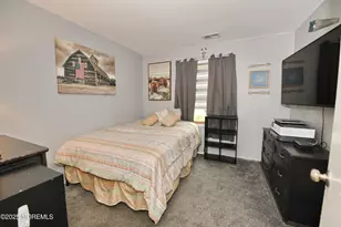 60 N Main Street N, Farmingdale, NJ 07727 - Photo 10