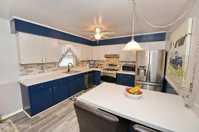 60 N Main Street N, Farmingdale, NJ 07727 - Photo 6