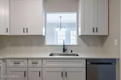 43 Poplar Place, Freehold, NJ 07728 - Photo 8