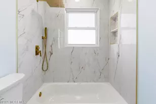 975 S Concourse, Aberdeen Township, NJ 07735 - Photo 26