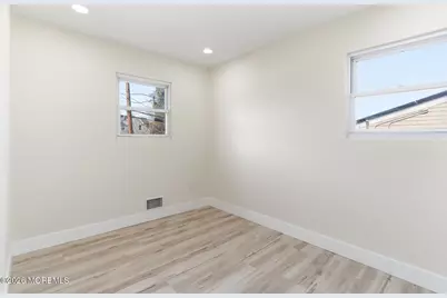 975 S Concourse, Aberdeen Township, NJ 07735 - Photo 20