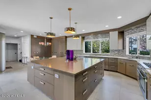 3 Clover Hill Pl, Oakhurst, NJ 07755 - Photo 8