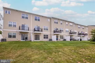 109 Creekside Wy, Burlington, NJ 08016 - Photo 36