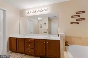 109 Creekside Wy, Burlington, NJ 08016 - Photo 16