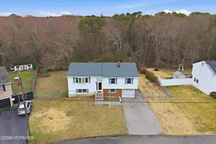 134 Village Way, Brick, NJ 08724 - Photo 4