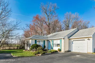 53 Farnworth Close, Freehold, NJ 07728 - Photo 24