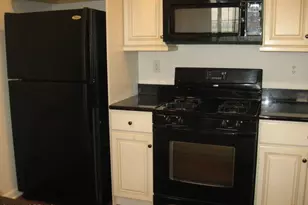 612 Sophee Ln, Lakewood, NJ 08701 - Photo 6