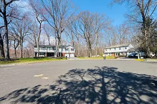 32 Whitney Dr, Marlboro Township, NJ 07746 - Photo 12