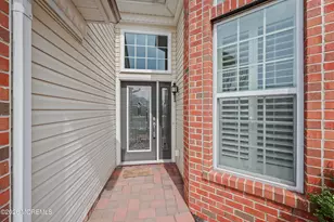188 Campbell Ct, Shrewsbury, NJ 07702 - Photo 2