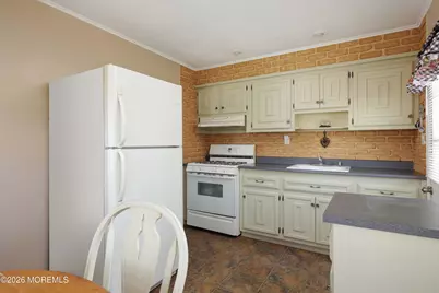 809 Shadylawn Way, Aberdeen Township, NJ 07735 - Photo 8