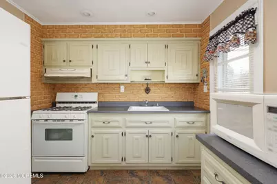 809 Shadylawn Way, Aberdeen Township, NJ 07735 - Photo 8