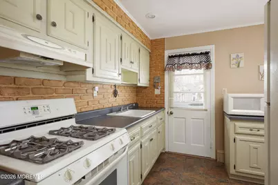 809 Shadylawn Way, Aberdeen Township, NJ 07735 - Photo 12