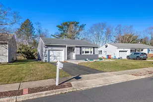 22 Down Ct, Toms River Township, NJ 08757 - Photo 2